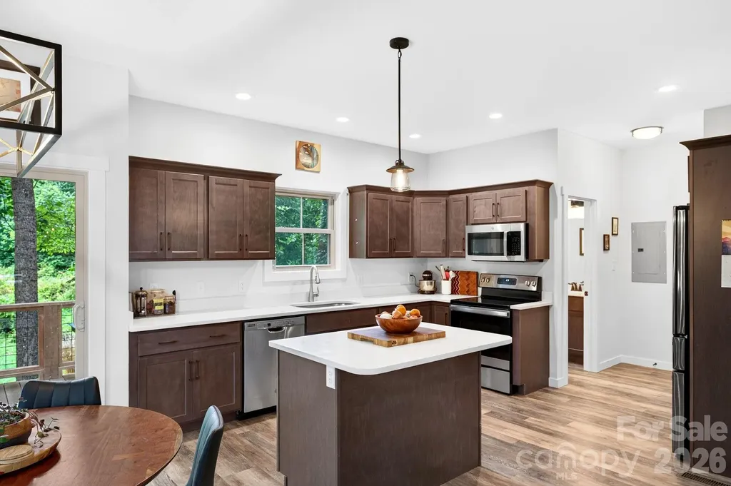 58 Shuler Road Candler NC 28715