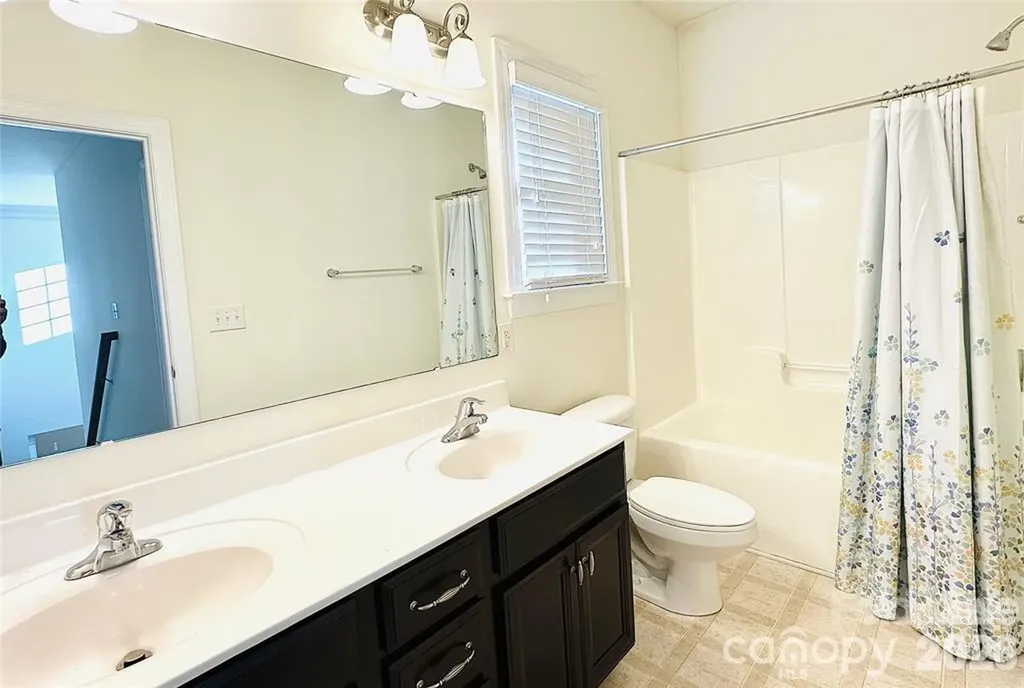 10202 Falling Leaf Drive NW Concord NC 28027