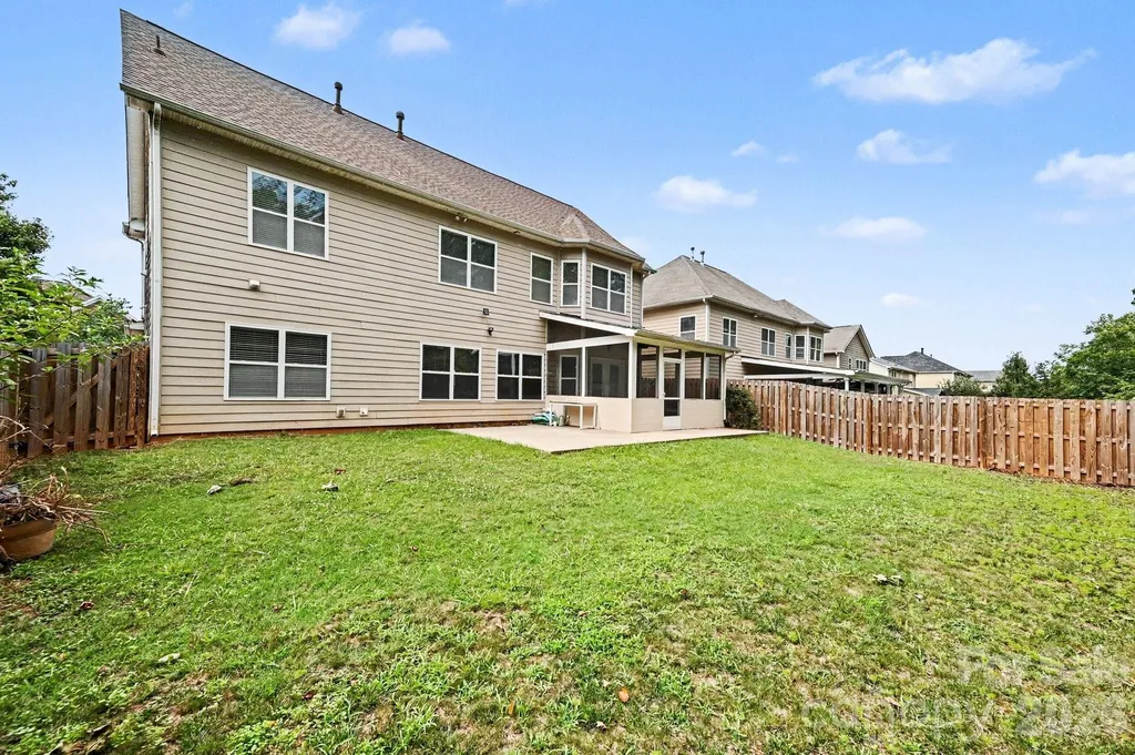 10202 Falling Leaf Drive NW Concord NC 28027