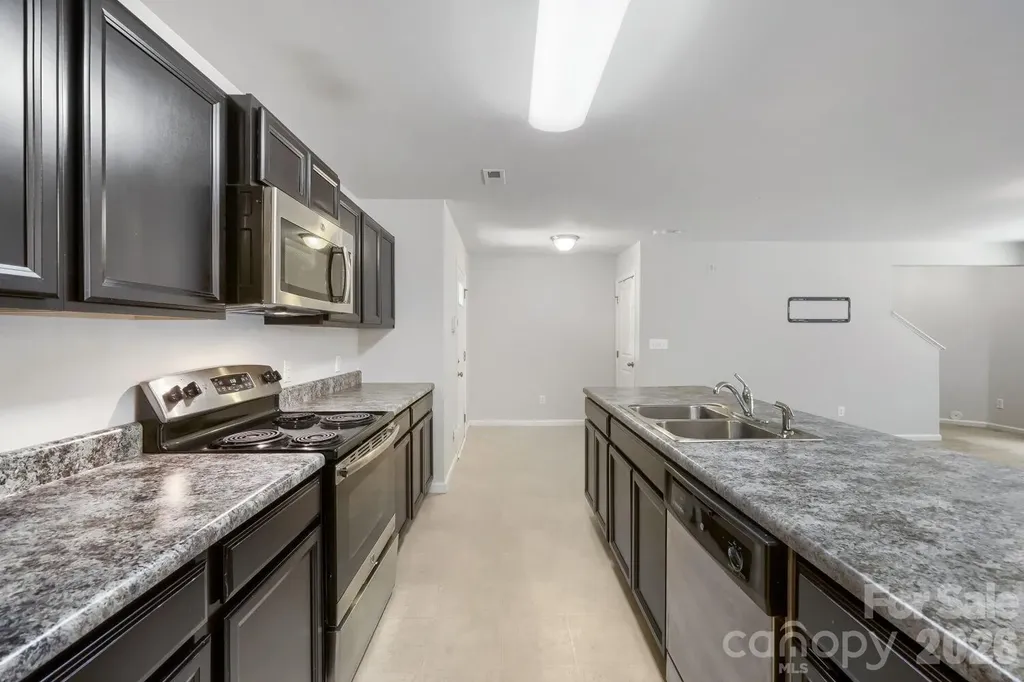 1706 Hooper Court Charlotte NC 28212