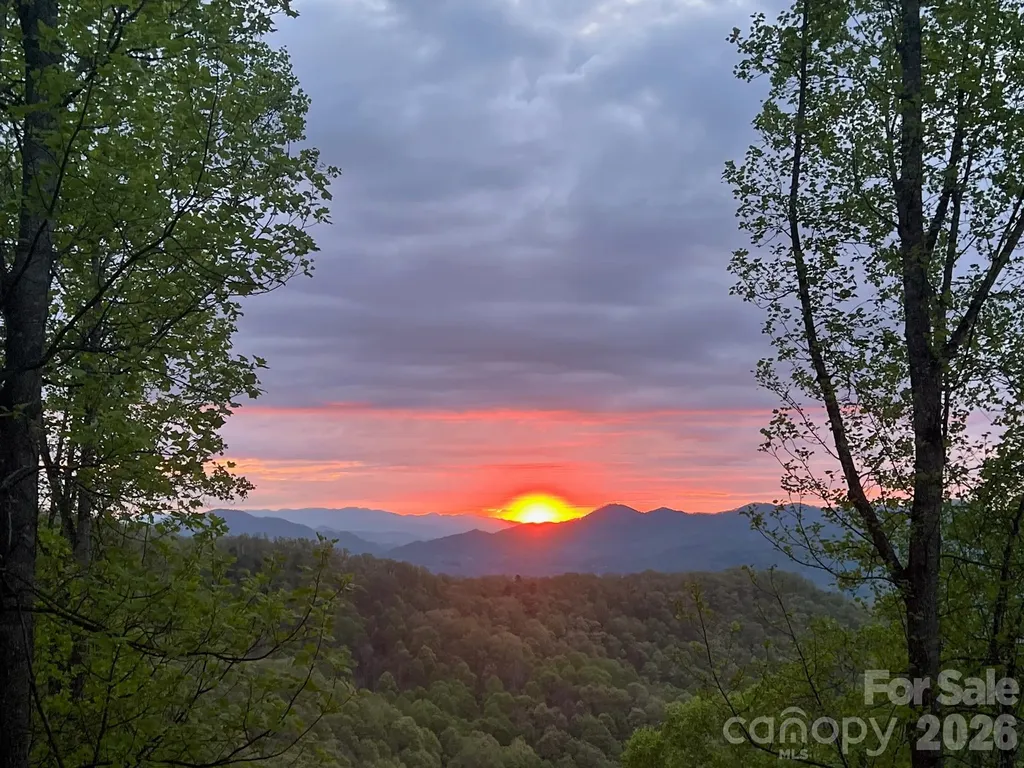 1250 Cobblestone Drive Waynesville NC 28786