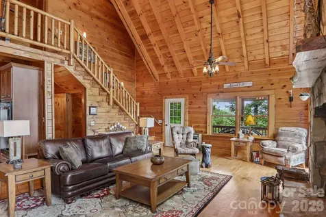 1250 Cobblestone Drive Waynesville NC 28786