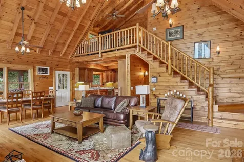 1250 Cobblestone Drive Waynesville NC 28786