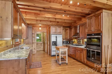 1250 Cobblestone Drive Waynesville NC 28786