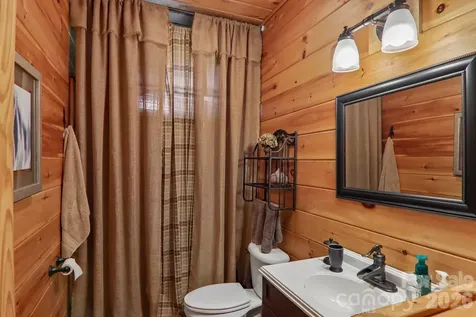 1250 Cobblestone Drive Waynesville NC 28786