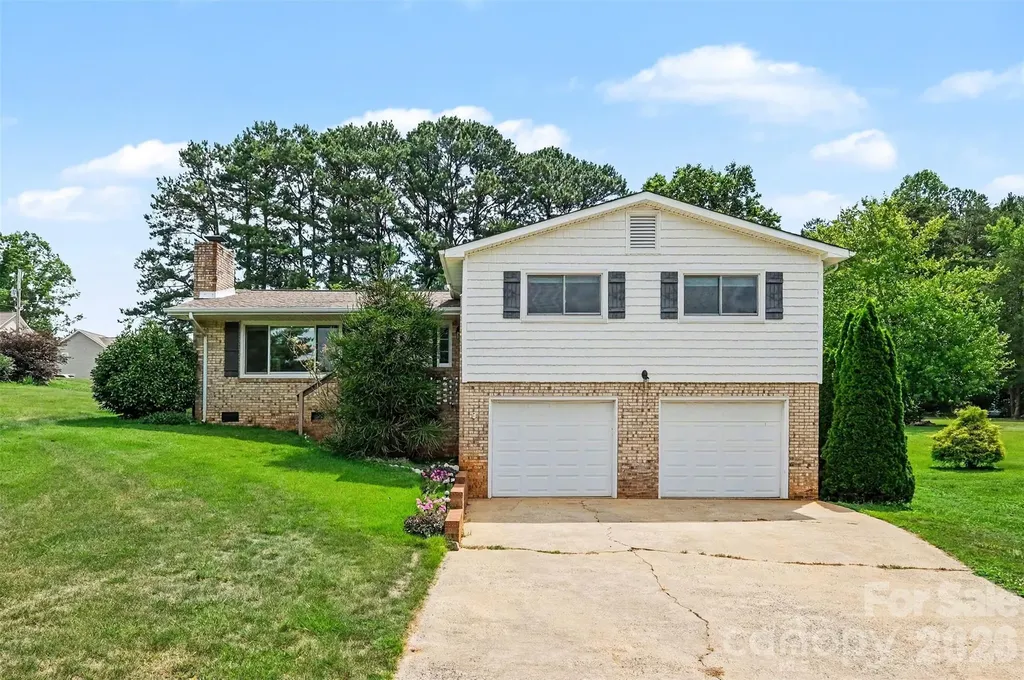 7107 Rolling Hills Drive Sherrills Ford NC 28673