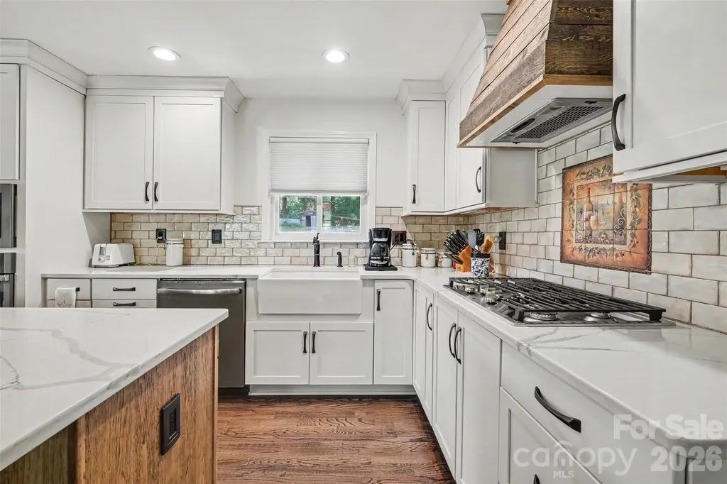 7107 Rolling Hills Drive Sherrills Ford NC 28673