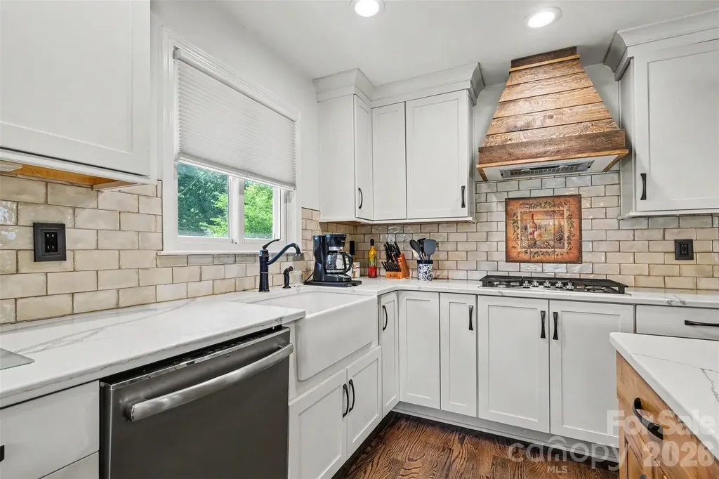 7107 Rolling Hills Drive Sherrills Ford NC 28673