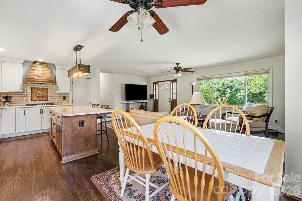 7107 Rolling Hills Drive Sherrills Ford NC 28673