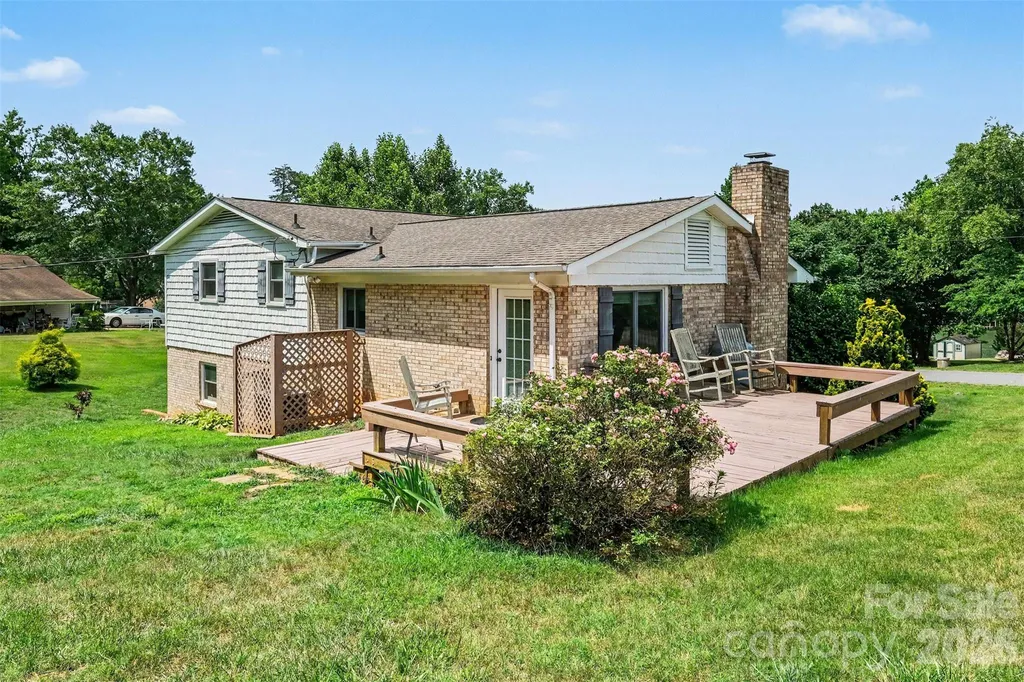 7107 Rolling Hills Drive Sherrills Ford NC 28673