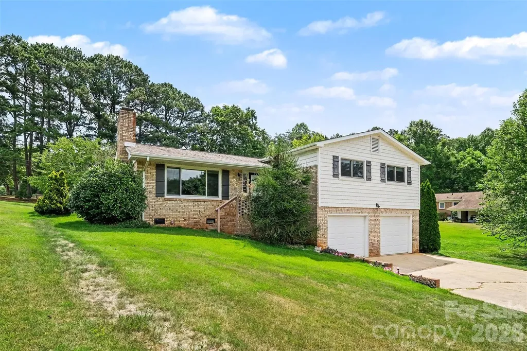 7107 Rolling Hills Drive Sherrills Ford NC 28673