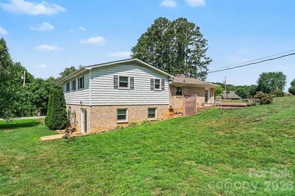 7107 Rolling Hills Drive Sherrills Ford NC 28673