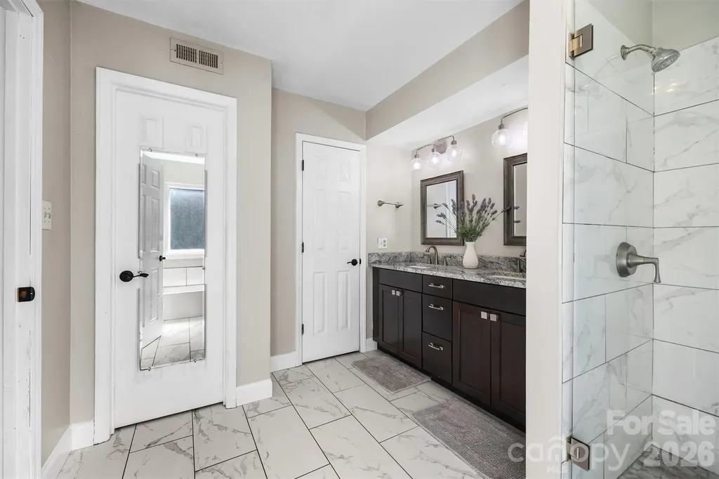 12210 Landing Green Drive Charlotte NC 28277
