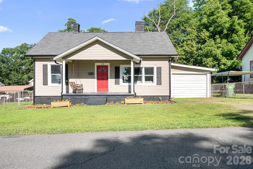102 Madora Street Mount Holly NC 28120