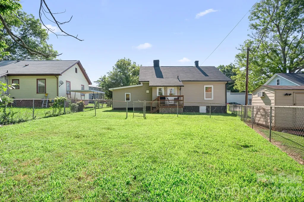 102 Madora Street Mount Holly NC 28120