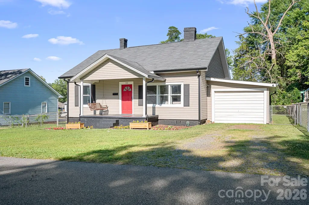 102 Madora Street Mount Holly NC 28120