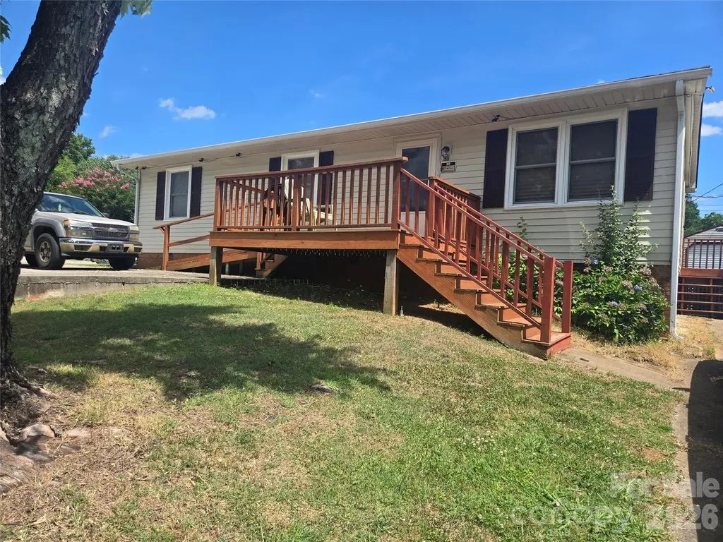 630 9th Avenue Drive SE Hickory NC 28602