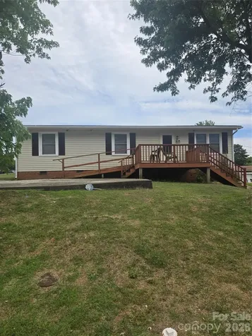 630 9th Avenue Drive SE Hickory NC 28602