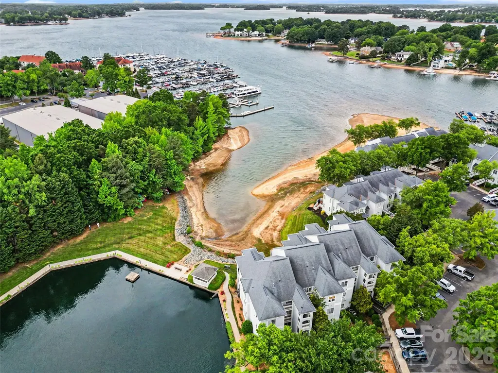 18726 Nautical Drive Cornelius NC 28031