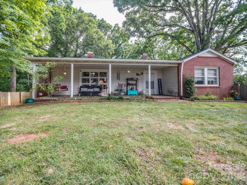 2111 Emmanuel Church Road Conover NC 28613