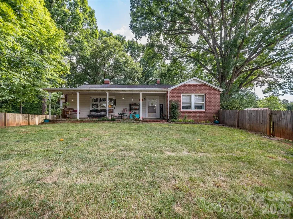 2111 Emmanuel Church Road Conover NC 28613