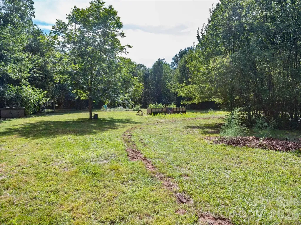 2111 Emmanuel Church Road Conover NC 28613