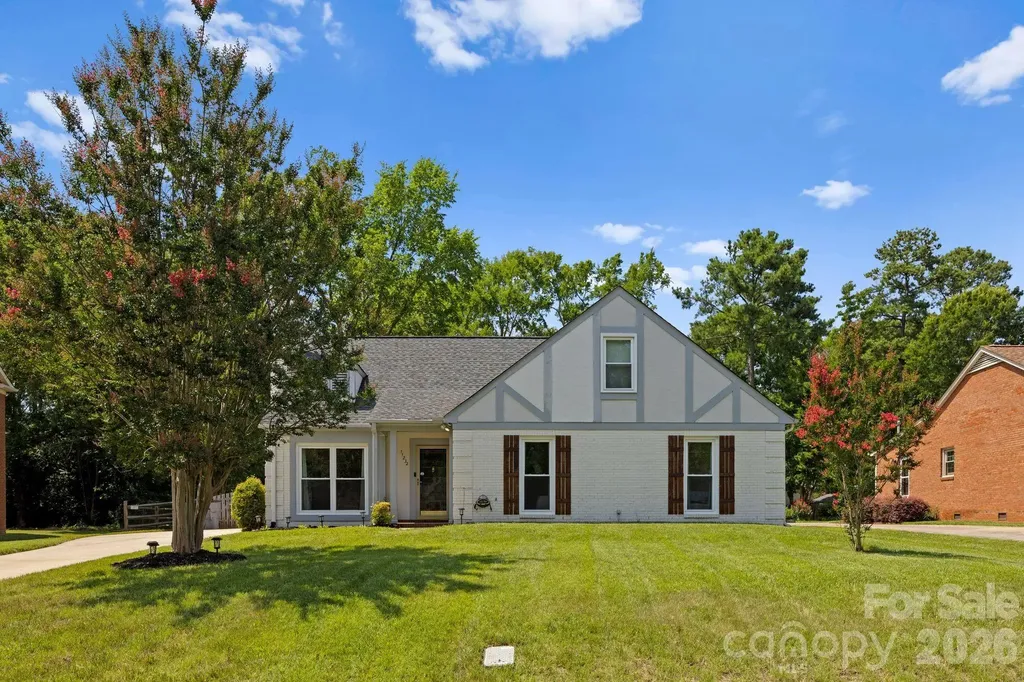 11232 Coachman Circle Charlotte NC 28277