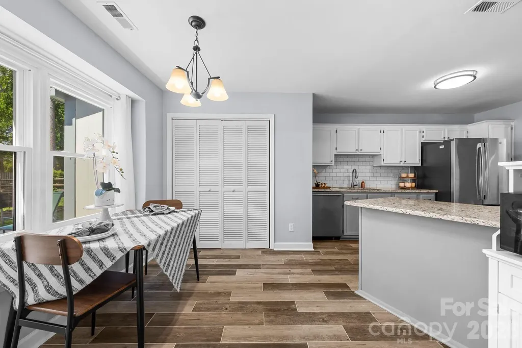 11232 Coachman Circle Charlotte NC 28277