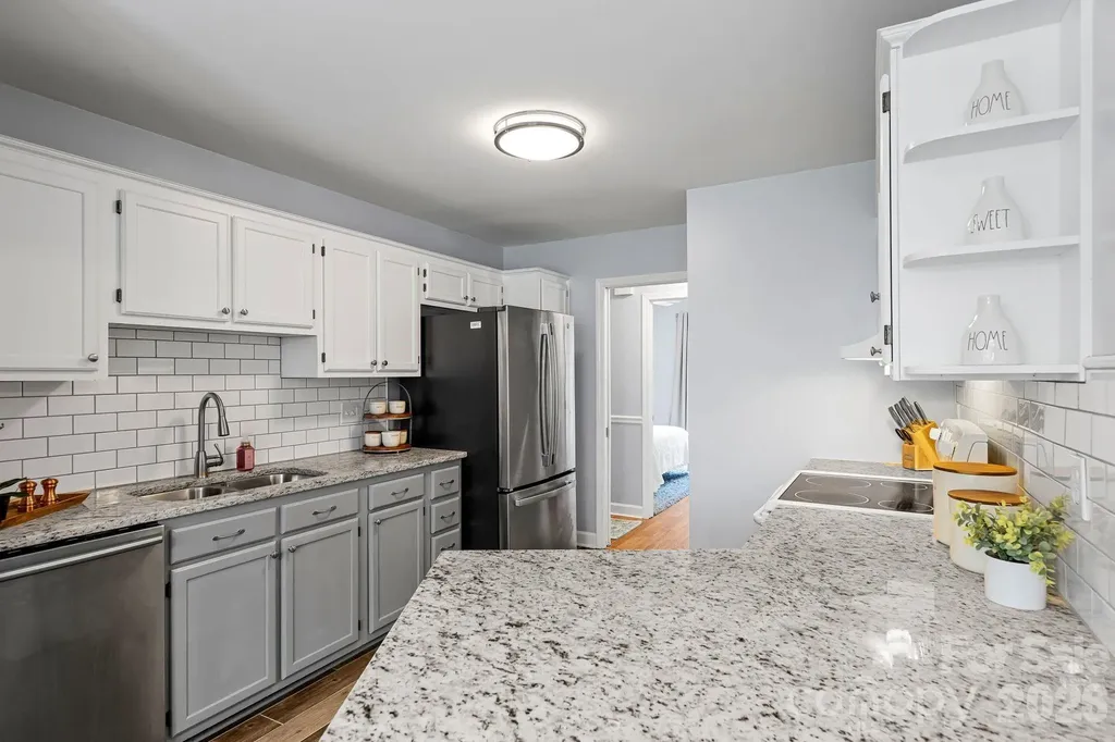 11232 Coachman Circle Charlotte NC 28277