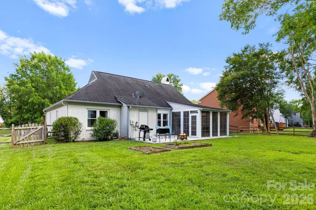11232 Coachman Circle Charlotte NC 28277