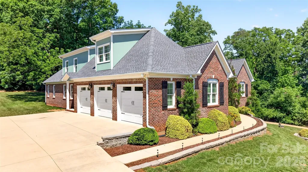 157 Natures Trail Statesville NC 28625