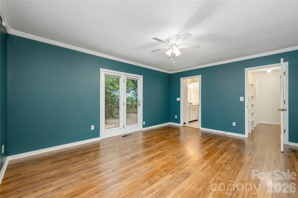 615 Goldview Drive Hendersonville NC 28791