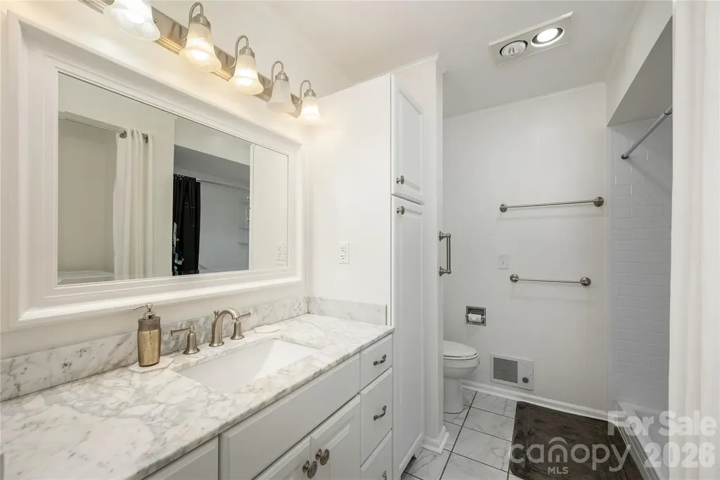 615 Goldview Drive Hendersonville NC 28791