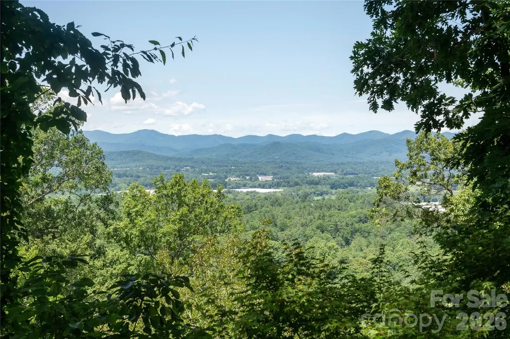 615 Goldview Drive Hendersonville NC 28791