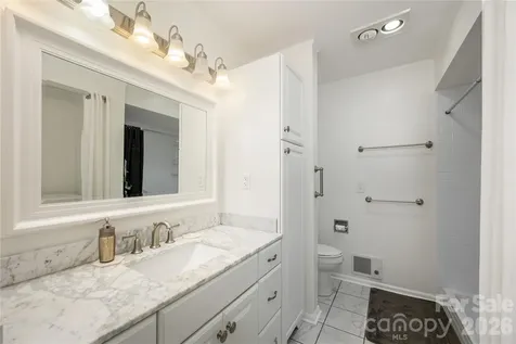 615 Goldview Drive Hendersonville NC 28791