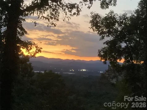 615 Goldview Drive Hendersonville NC 28791