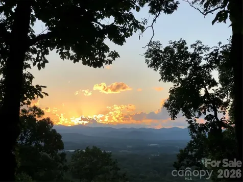 615 Goldview Drive Hendersonville NC 28791