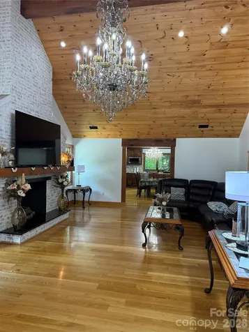 86 Holiday Drive Hendersonville NC 28739