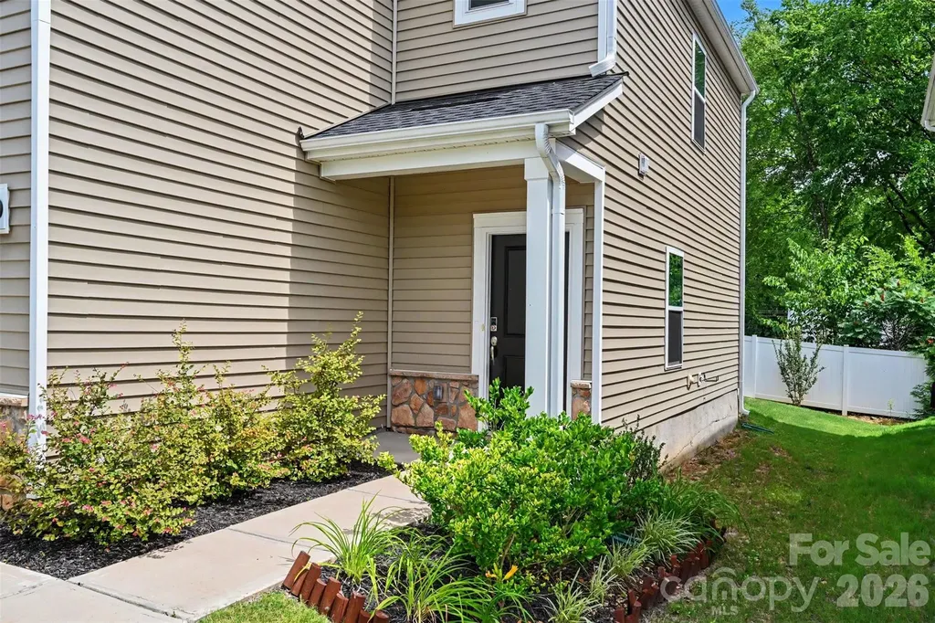 1160 Harland Street Charlotte NC 28216