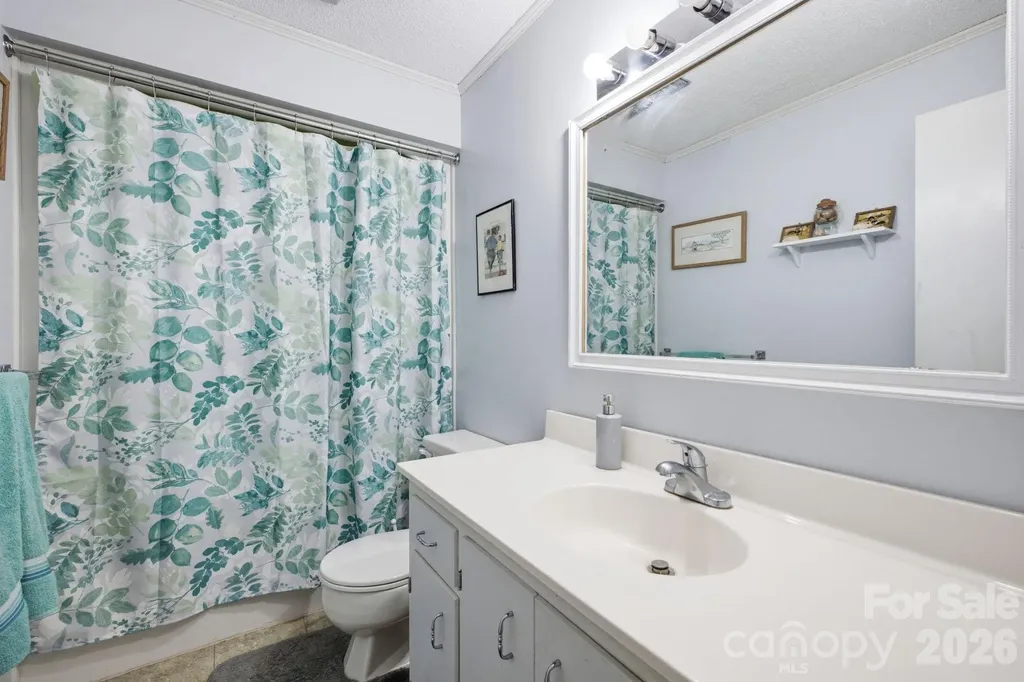 1332 Fairway Drive Newton NC 28658