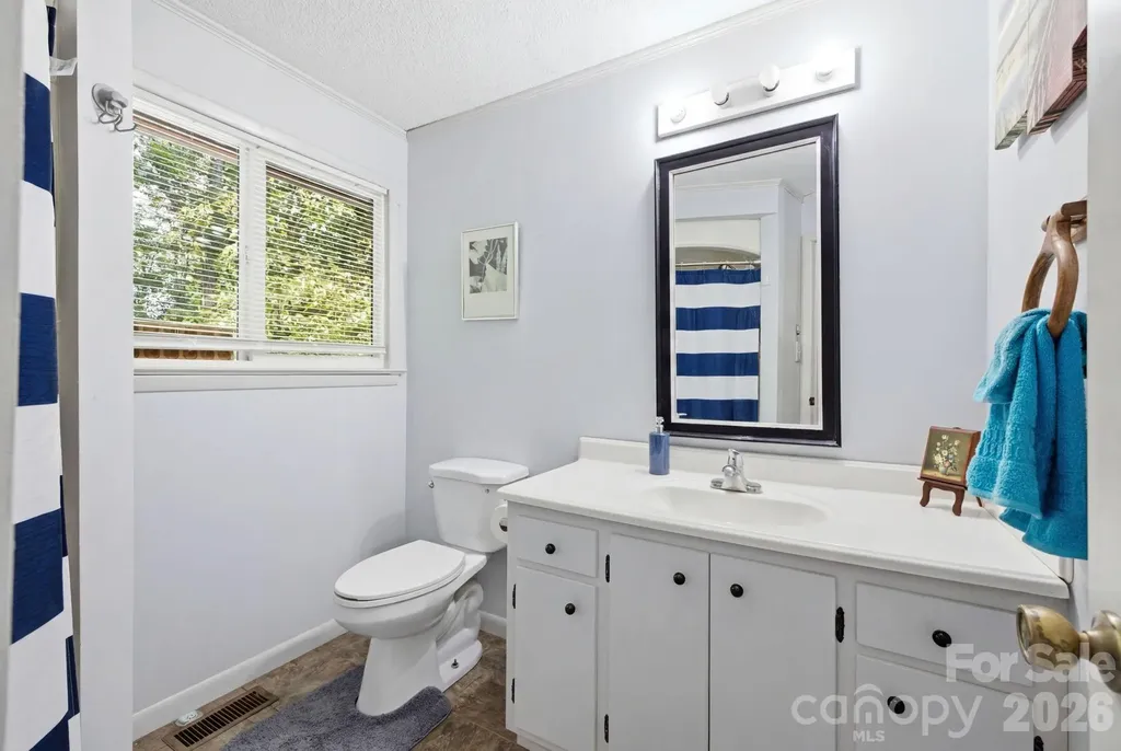 1332 Fairway Drive Newton NC 28658