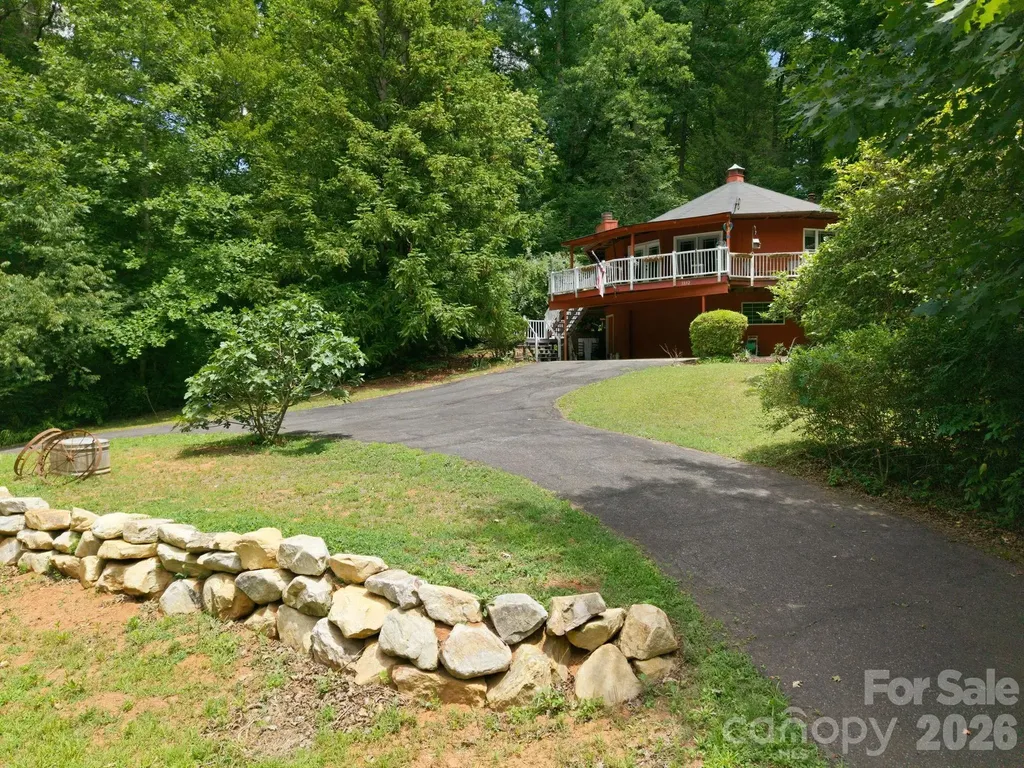1332 Fairway Drive Newton NC 28658