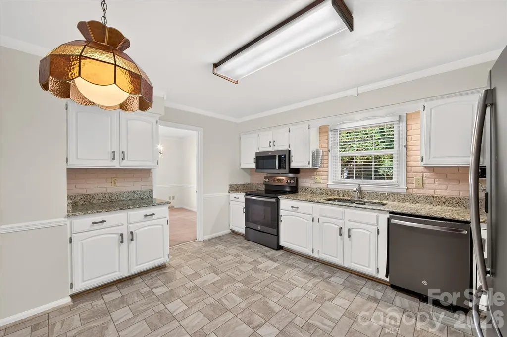 6801 Rambling Rose Drive Charlotte NC 28212