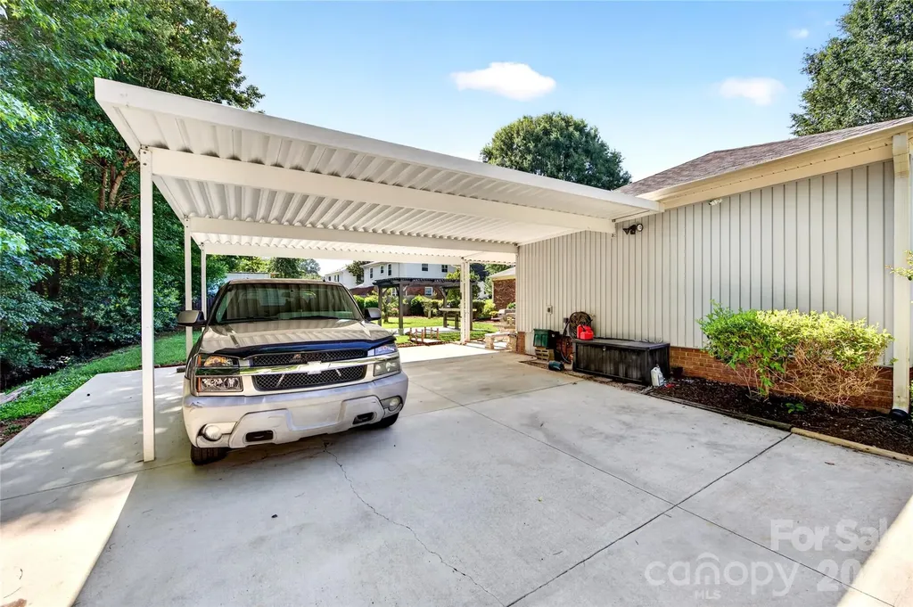 6801 Rambling Rose Drive Charlotte NC 28212