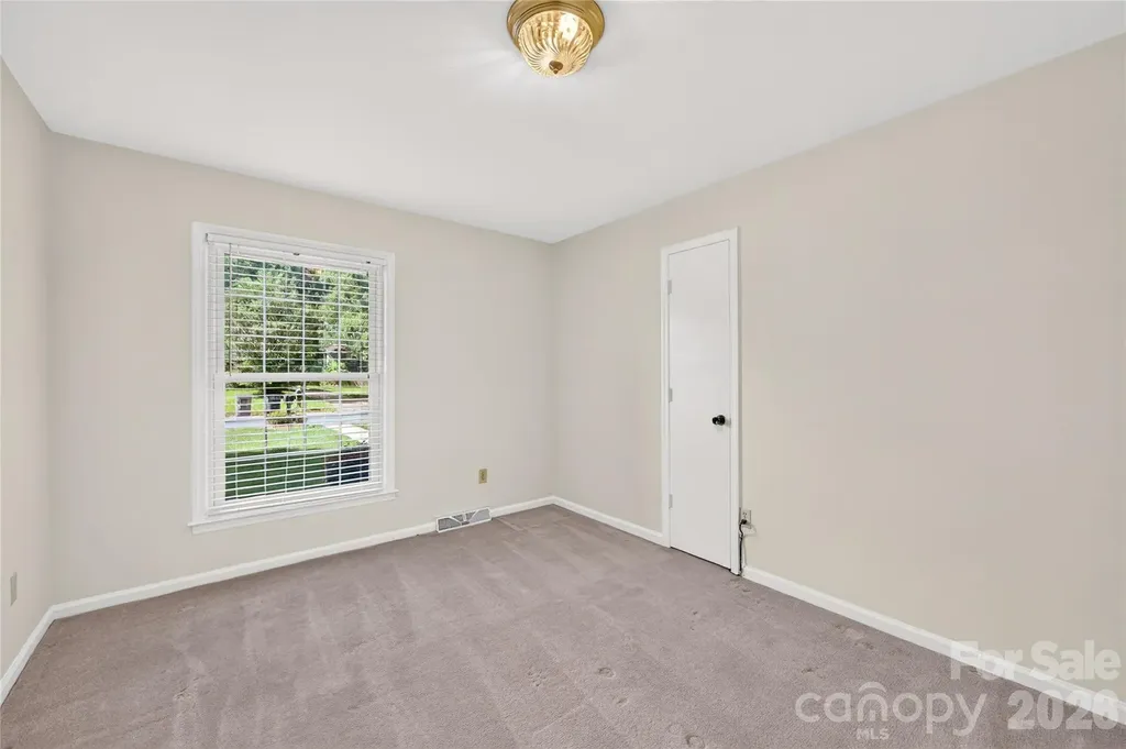 6801 Rambling Rose Drive Charlotte NC 28212