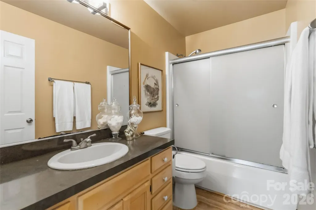 6933 Albaneen Court Charlotte NC 28215