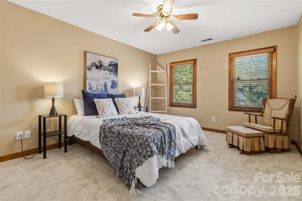 6933 Albaneen Court Charlotte NC 28215