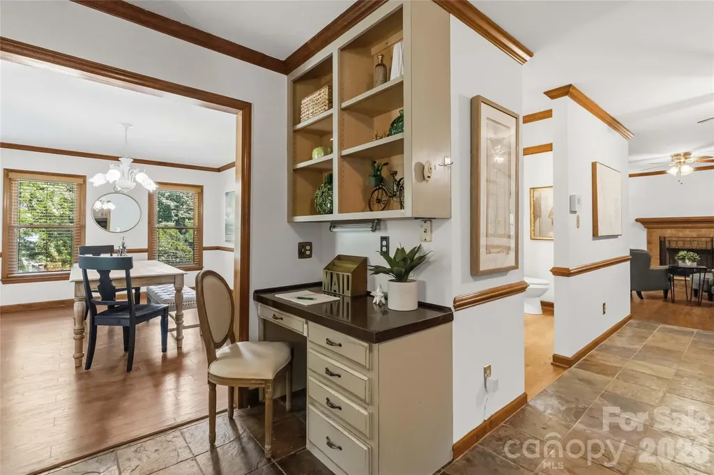 6933 Albaneen Court Charlotte NC 28215