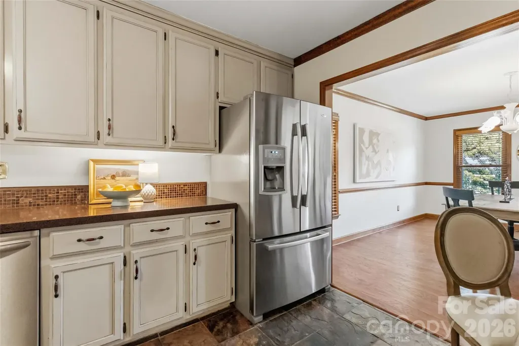 6933 Albaneen Court Charlotte NC 28215