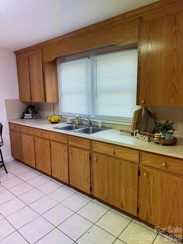 108 Fletcher Street Morganton NC 28655